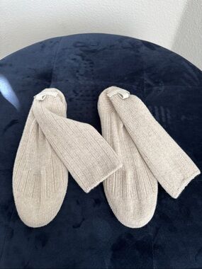 NWOT Brave Pudding Hampton Strolls Cashmere Shoe Color Porridge